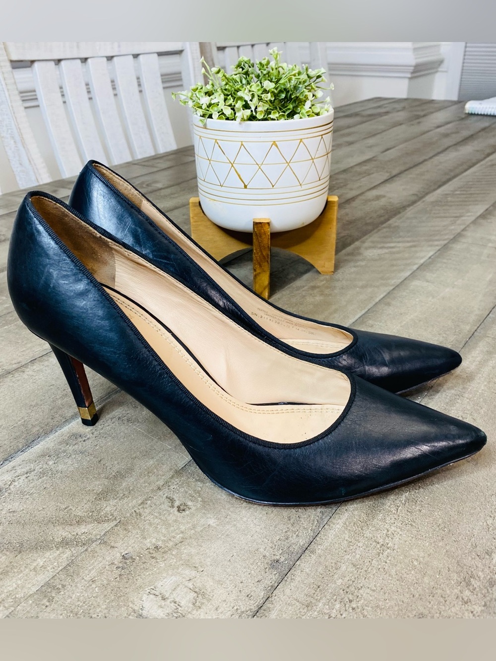 Tory Burch Black Leather Pointed Toe Pumps Gold Heel Cap Stiletto Size 9